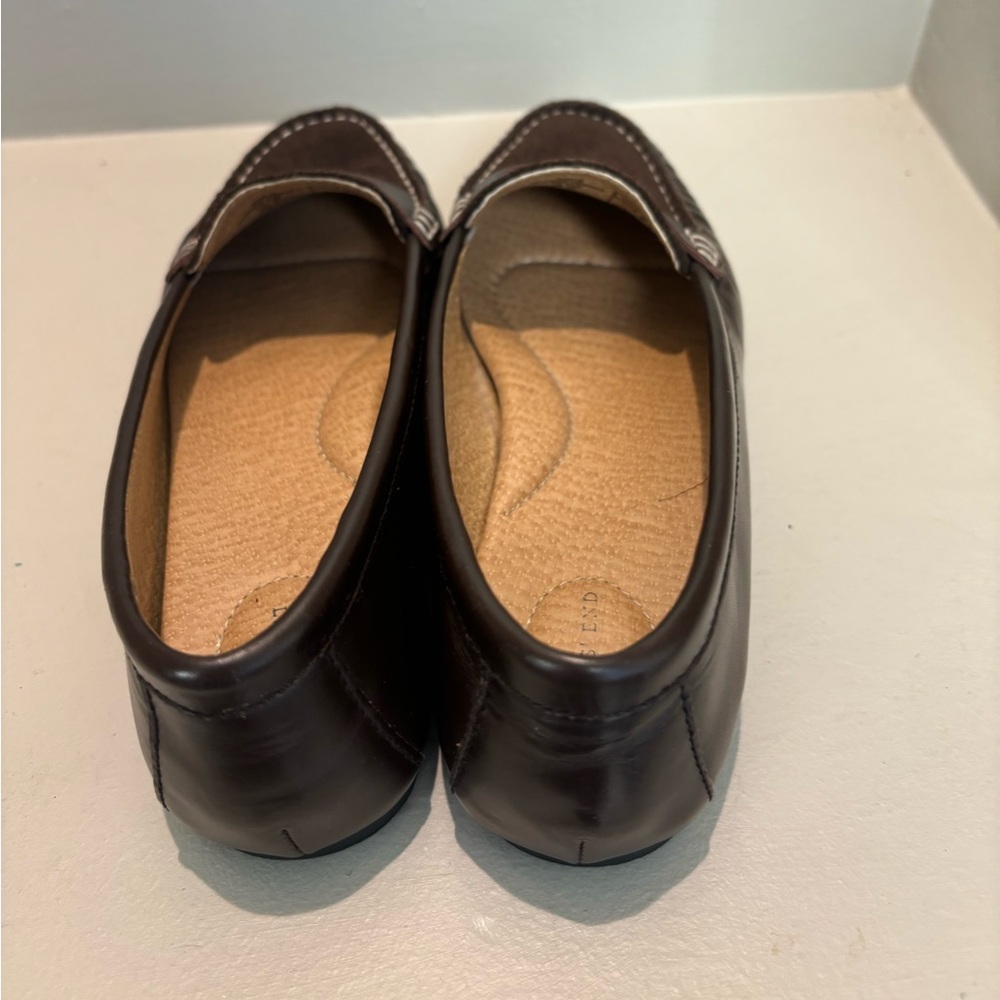 NWOT-Women’s Lands End slip on classic brown loafer - size 6 1/2 - Picture 3 of 9